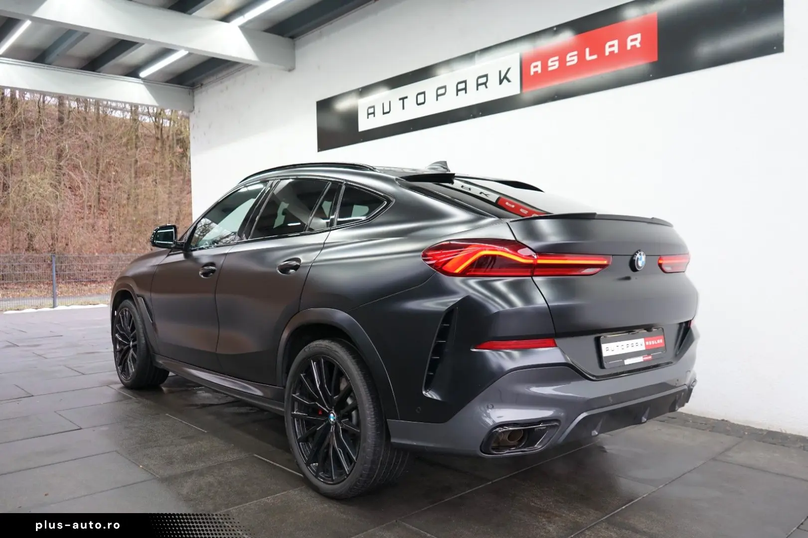 BMW X6 M50 i Frozen-BLACK BOWERS M-SITZE MEGA-SPEC!!
