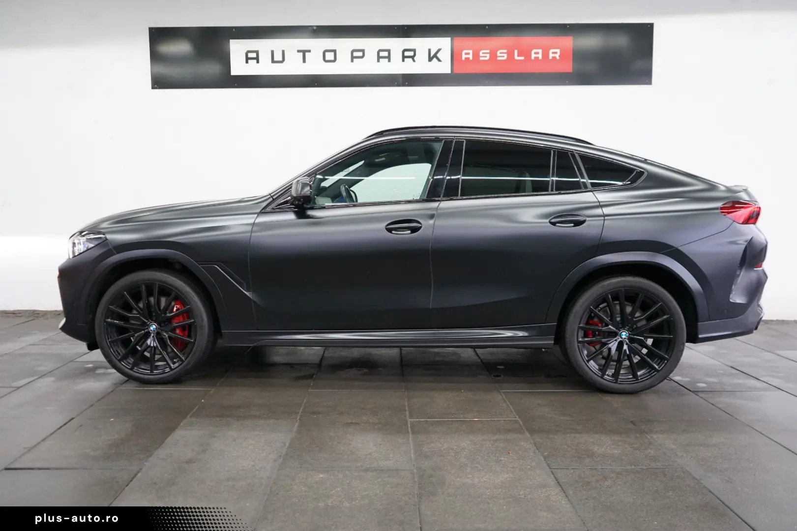 BMW X6 M50 i Frozen-BLACK BOWERS M-SITZE MEGA-SPEC!!