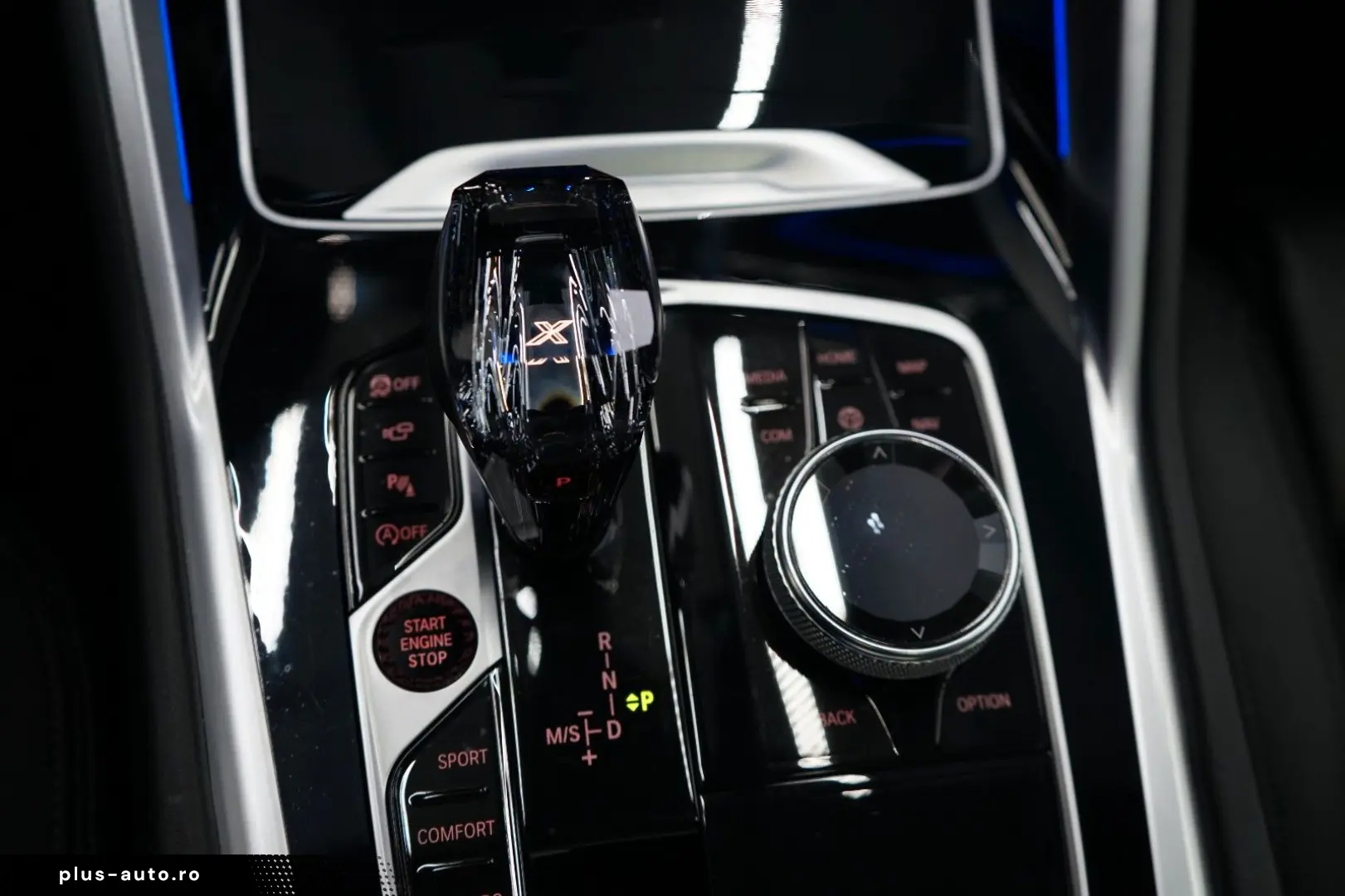 BMW X6 M50 i Frozen-BLACK BOWERS M-SITZE MEGA-SPEC!!