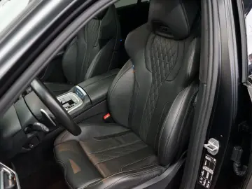 BMW X6 M50 i Frozen-BLACK BOWERS M-SITZE MEGA-SPEC!!