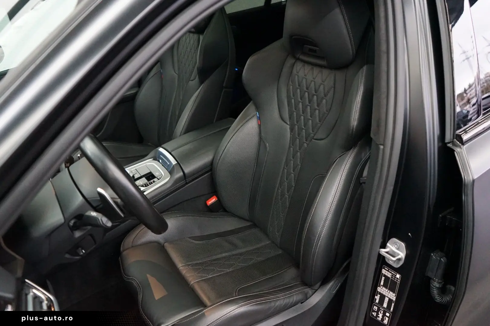 BMW X6 M50 i Frozen-BLACK BOWERS M-SITZE MEGA-SPEC!!