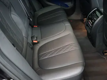 BMW X6 M50 i Frozen-BLACK BOWERS M-SITZE MEGA-SPEC!!