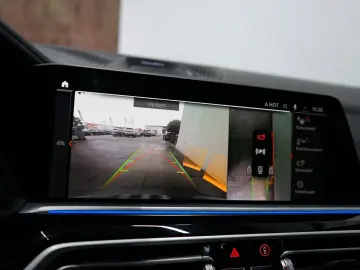 BMW X6 M50 i Frozen-BLACK BOWERS M-SITZE MEGA-SPEC!!