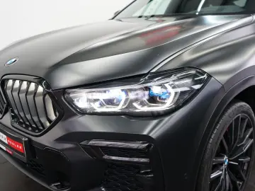 BMW X6 M50 i Frozen-BLACK BOWERS M-SITZE MEGA-SPEC!!