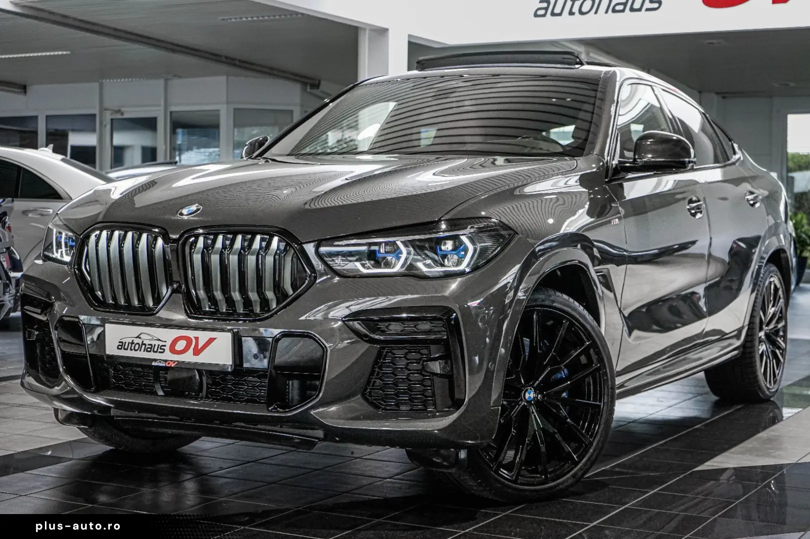 BMW X6 M50i Individual Carbon M Sitze PanoSKY Iconic