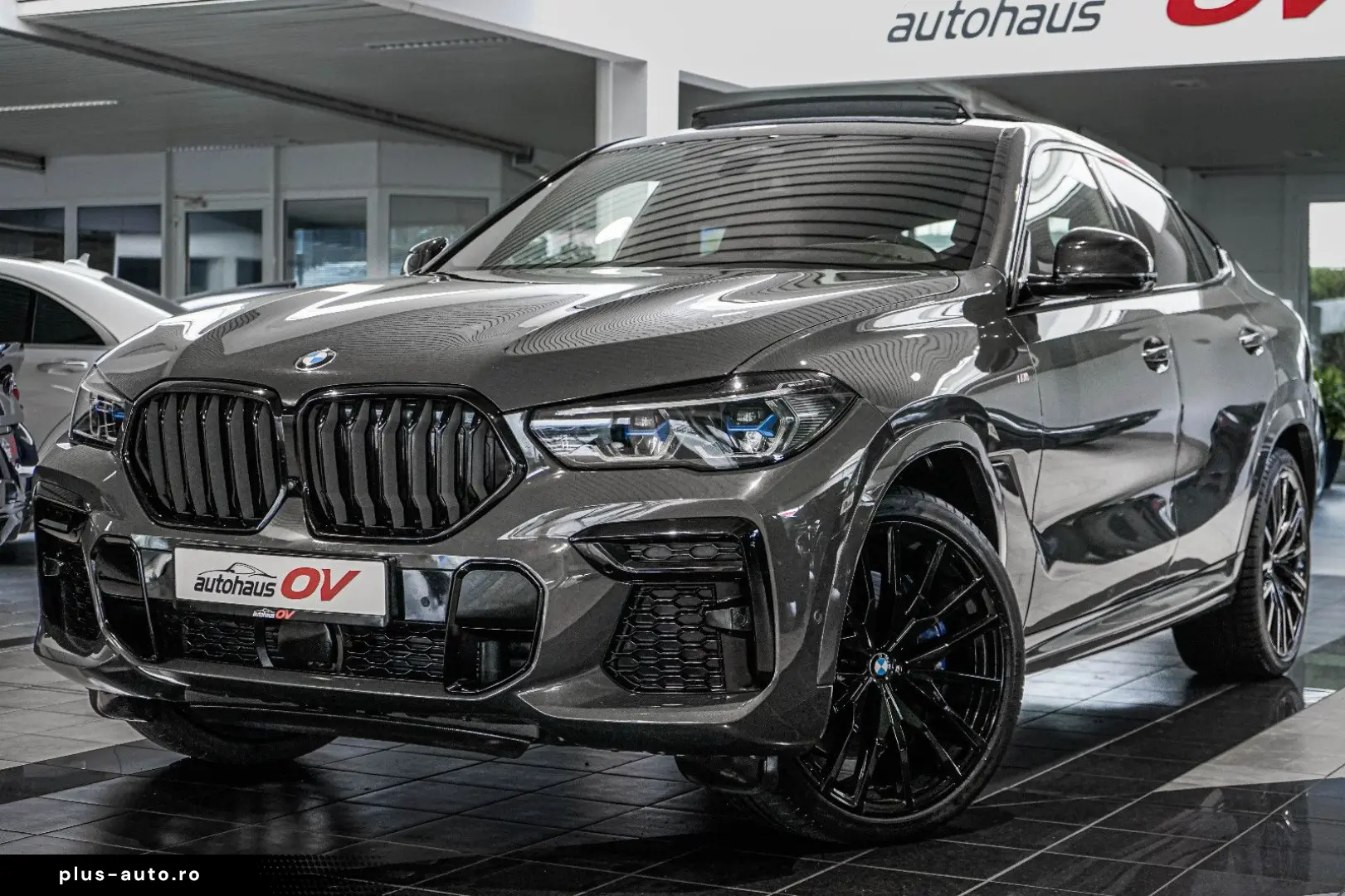 BMW X6 M50i Individual Carbon M Sitze PanoSKY Iconic