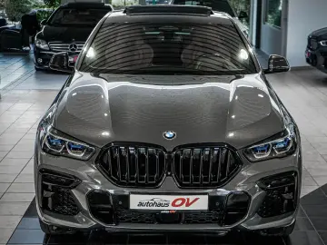 BMW X6 M50i Individual Carbon M Sitze PanoSKY Iconic