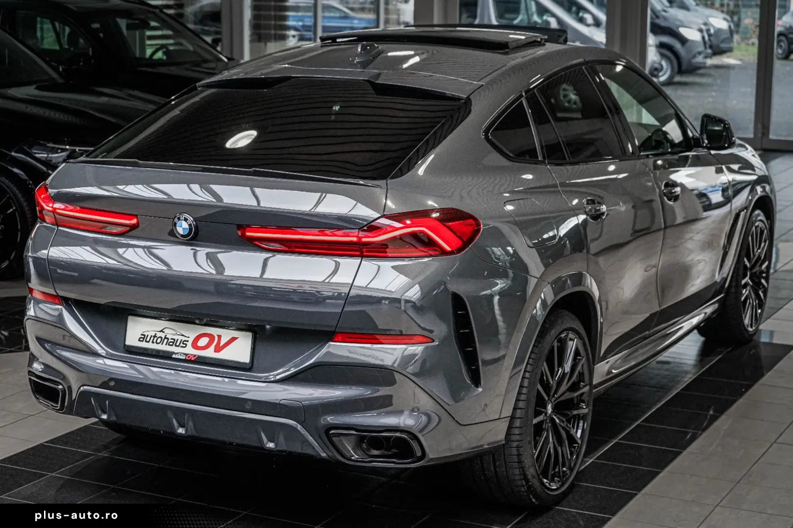 BMW X6 M50i Individual Carbon M Sitze PanoSKY Iconic