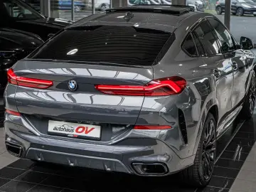 BMW X6 M50i Individual Carbon M Sitze PanoSKY Iconic