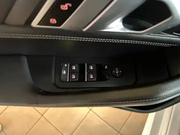 BMW X6 xDrive 30d M Sport PANO HEAD-UP LEDER ACC H&K