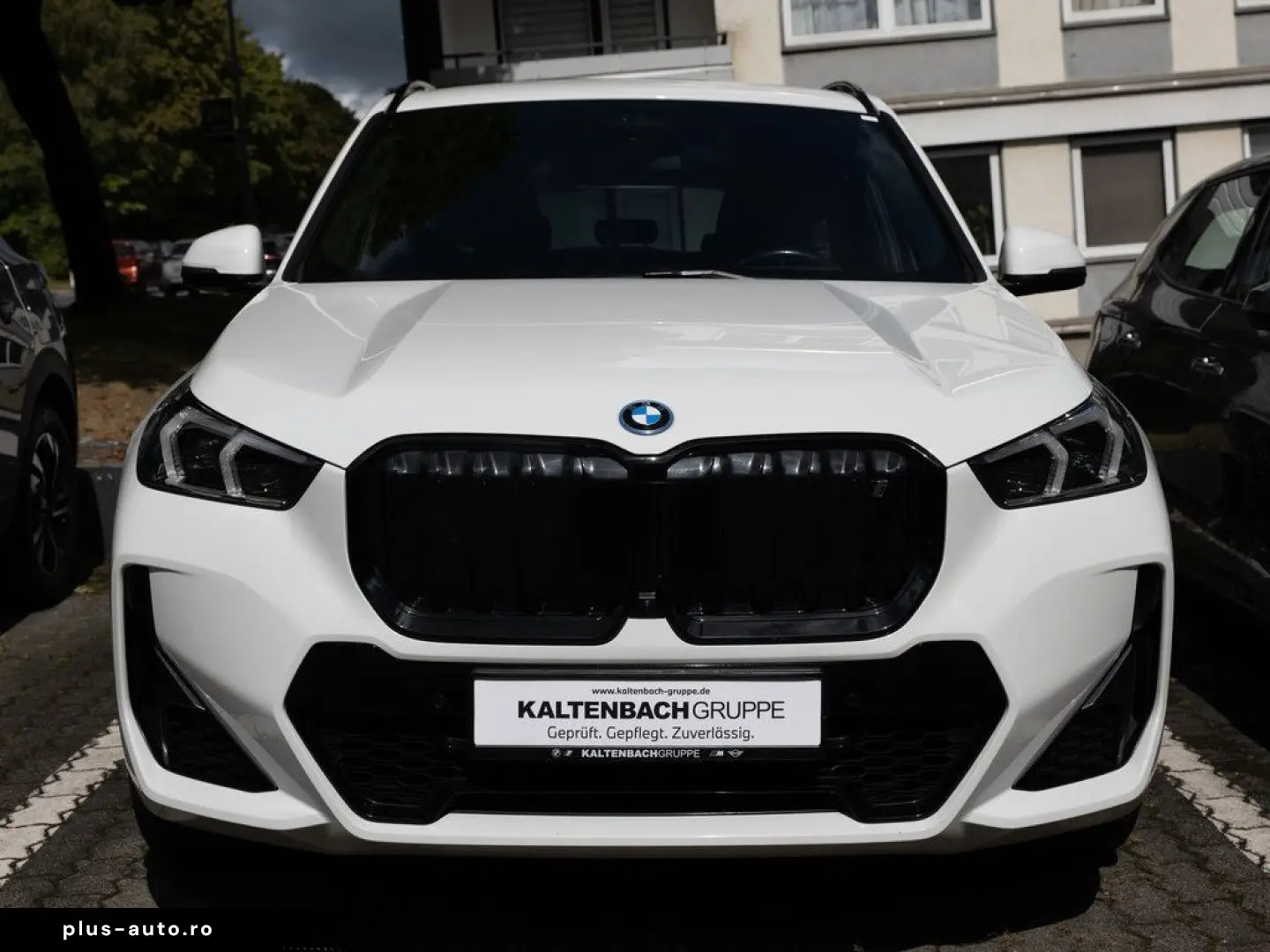 BMW X1 xDrive30 M-Sport AHK HUD 360  LED NAVI SHZ
