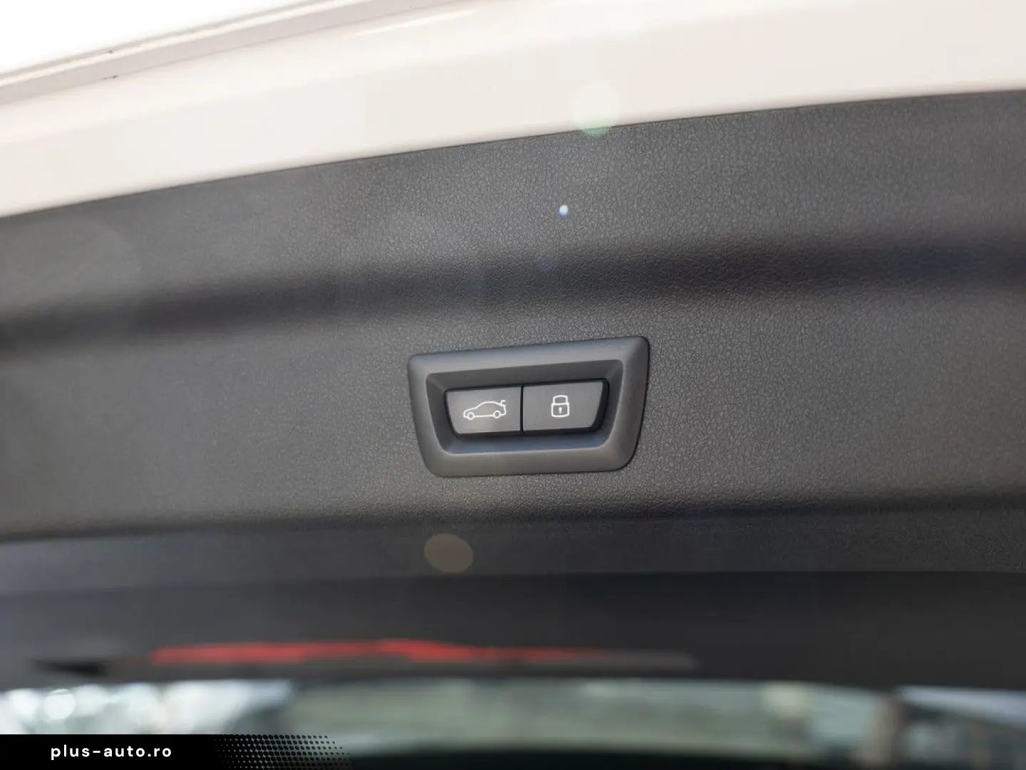 BMW X1 xDrive30 M-Sport AHK HUD 360  LED NAVI SHZ