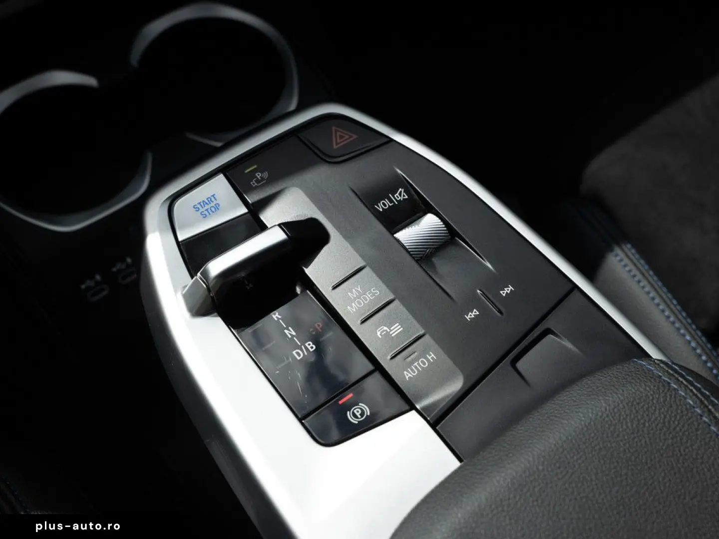 BMW X1 xDrive30 M-Sport AHK HUD 360  LED NAVI SHZ