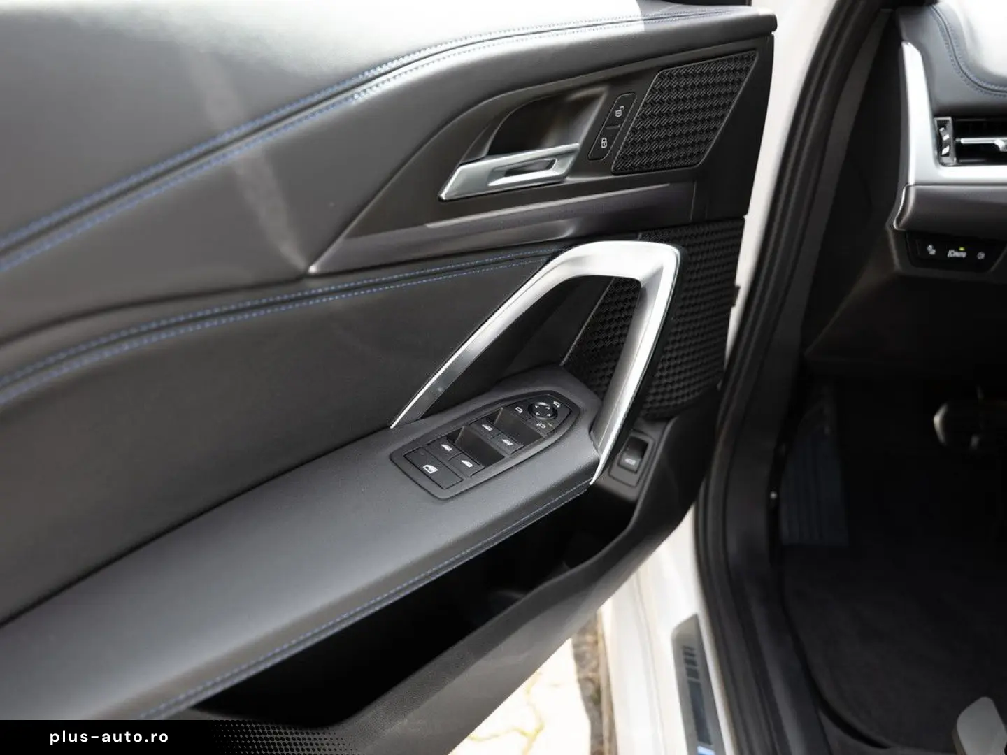 BMW X1 xDrive30 M-Sport AHK HUD 360  LED NAVI SHZ