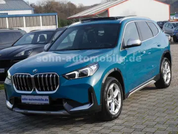 BMW X1 18 i sDri xLine Panorama ACC HUD LED AHK 360