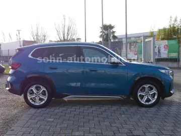 BMW X1 18 i sDri xLine Panorama ACC HUD LED AHK 360