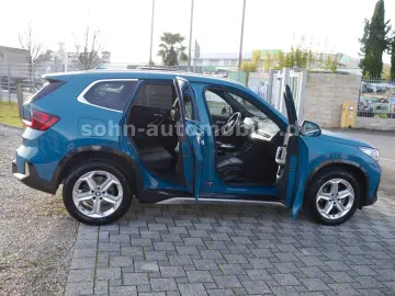 BMW X1 18 i sDri xLine Panorama ACC HUD LED AHK 360