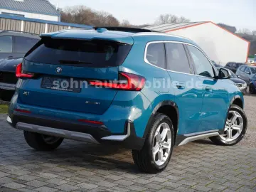BMW X1 18 i sDri xLine Panorama ACC HUD LED AHK 360