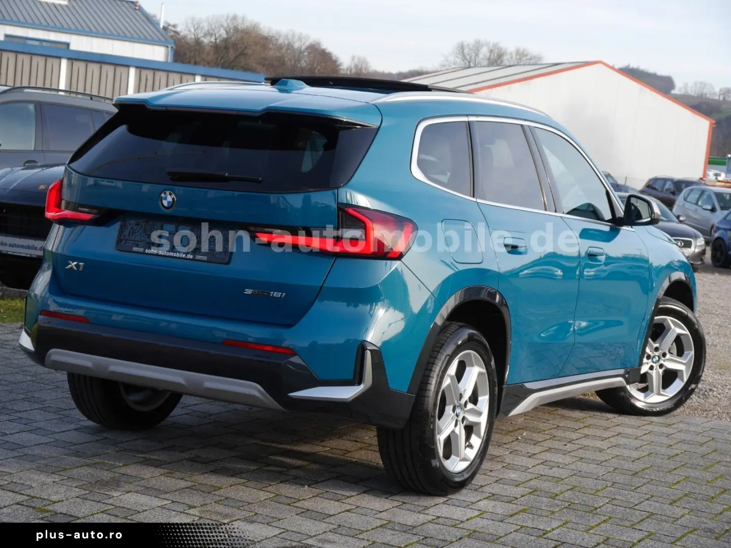 BMW X1 18 i sDri xLine Panorama ACC HUD LED AHK 360