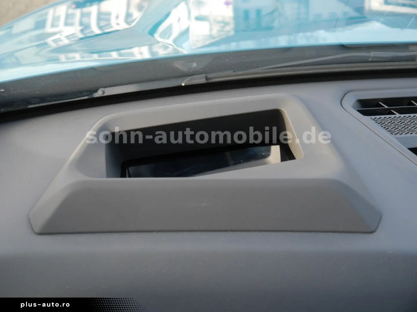 BMW X1 18 i sDri xLine Panorama ACC HUD LED AHK 360