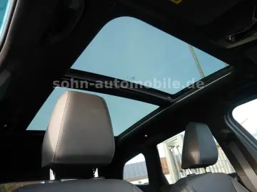 BMW X1 18 i sDri xLine Panorama ACC HUD LED AHK 360