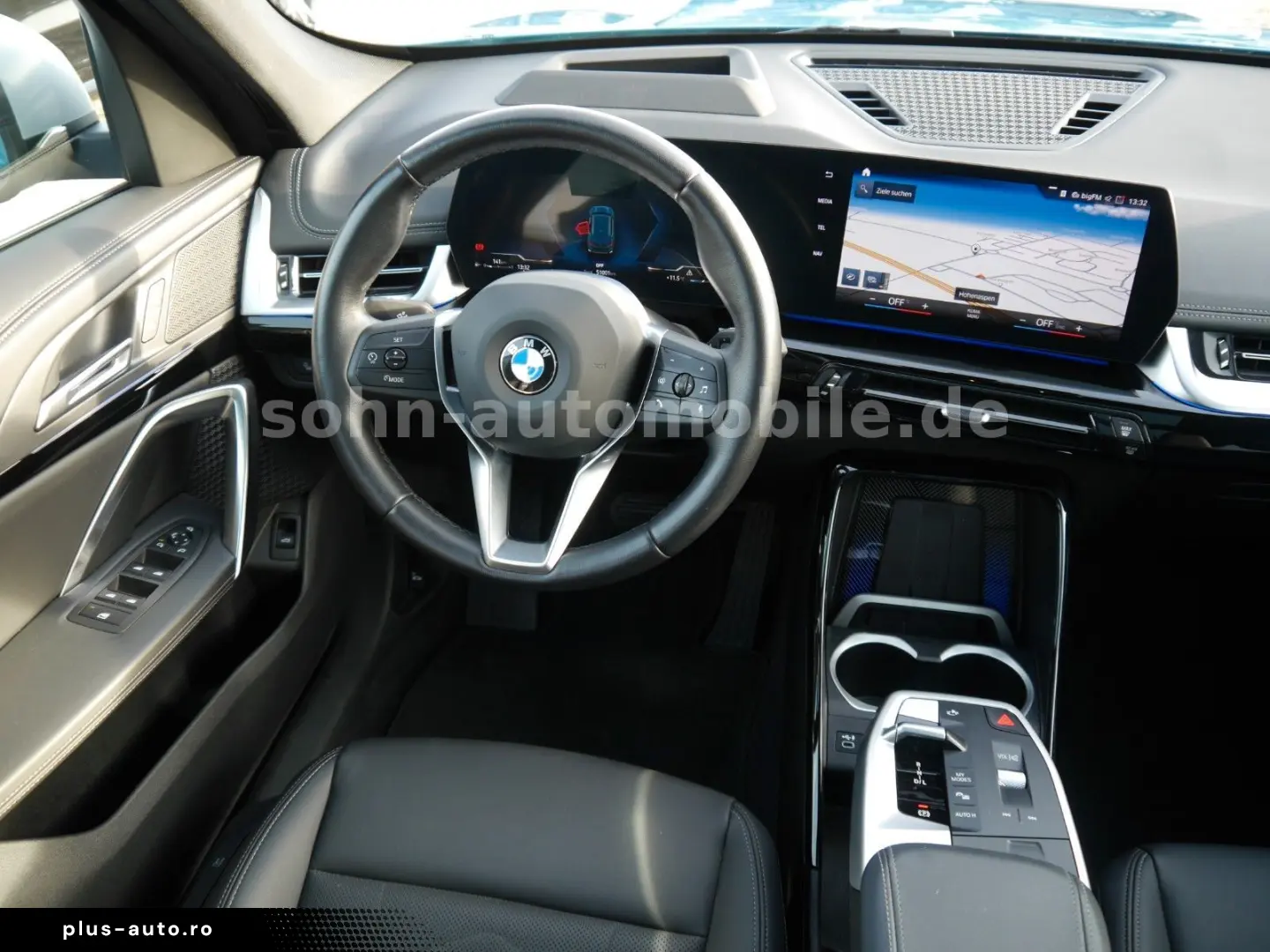 BMW X1 18 i sDri xLine Panorama ACC HUD LED AHK 360