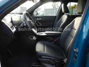 BMW X1 18 i sDri xLine Panorama ACC HUD LED AHK 360