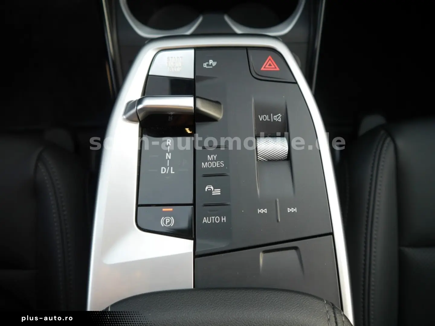 BMW X1 18 i sDri xLine Panorama ACC HUD LED AHK 360