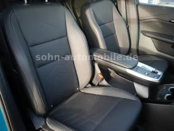 BMW X1 18 i sDri xLine Panorama ACC HUD LED AHK 360