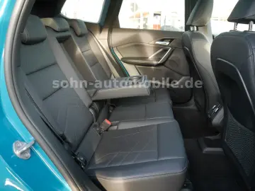 BMW X1 18 i sDri xLine Panorama ACC HUD LED AHK 360