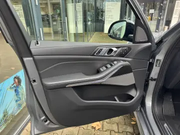 BMW X7 xDrive40d M Sport Pro AHK Massage h&k St-Hzg