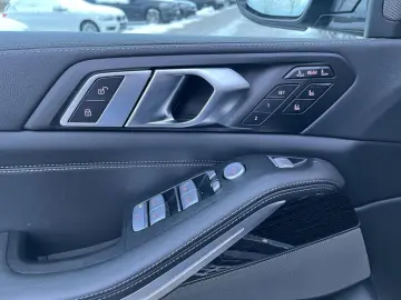 BMW X7 xDr40i M Sport Pro 6Sitz ExDrive StHz AHK Sky