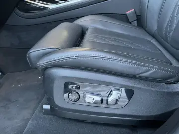 BMW X7 xDr40i M Sport Pro 6Sitz ExDrive StHz AHK Sky