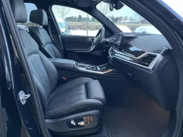 BMW X7 xDr40i M Sport Pro 6Sitz ExDrive StHz AHK Sky