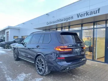 BMW X7 xDr40i M Sport Pro 6Sitz ExDrive StHz AHK Sky
