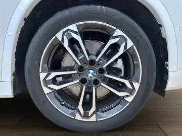 BMW X1 xDrive23i [M Sport  HUD  LED  Pano  HK Sound]