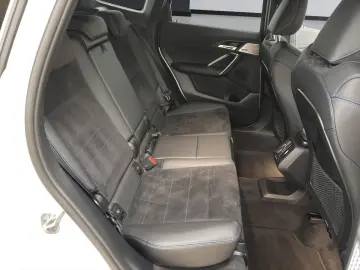 BMW X1 xDrive23i [M Sport  HUD  LED  Pano  HK Sound]