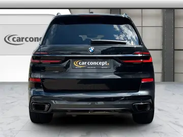 BMW X7 xDrive40d M-Sport Pro 22 AHK M-Sitz ACC 360