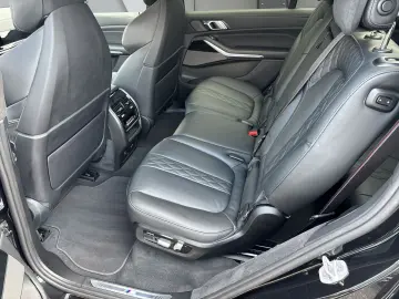 BMW X7 xDrive40d M-Sport Pro 22 AHK M-Sitz ACC 360