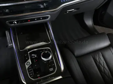 BMW X7 xDrive40d M-SportPRO.AHK.Panod.Standhzg.VOLL