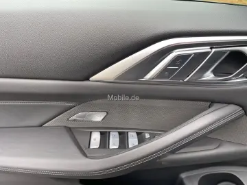 BMW M4 Competition M xDrive Cabrio   NP= 121.490 -