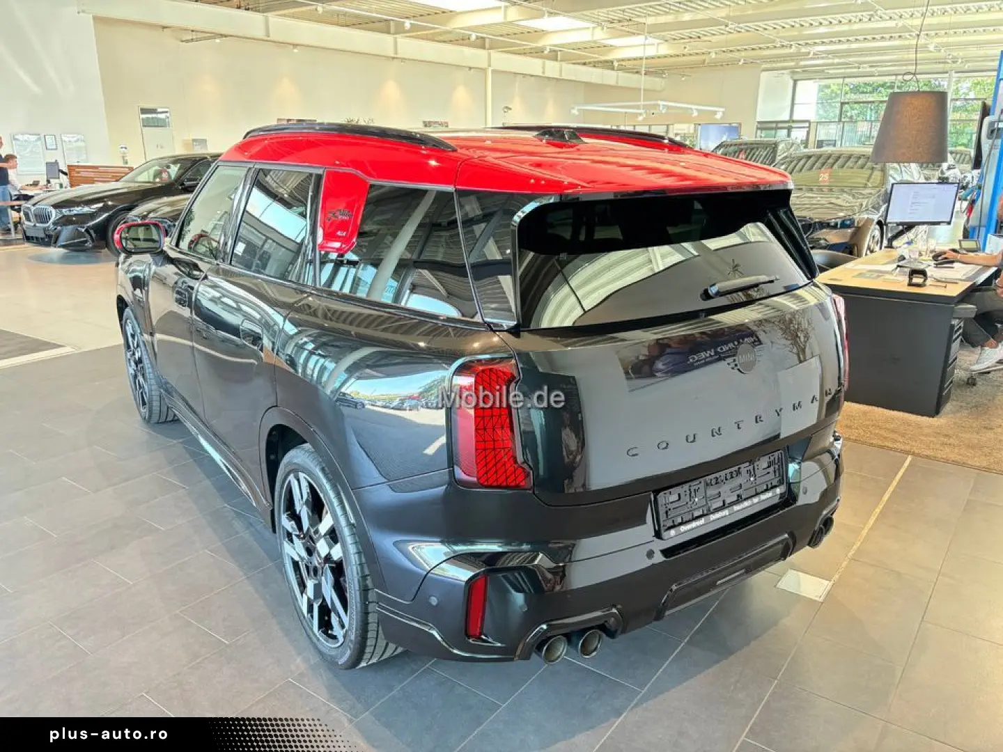 MINI Countryman JCW ALL4 John Cooper Works Trim EDC