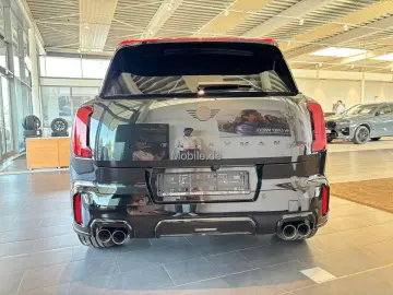 MINI Countryman JCW ALL4 John Cooper Works Trim EDC