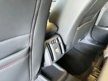 MINI Countryman JCW ALL4 John Cooper Works Trim EDC