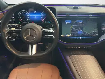 MERCEDES-BENZ E 200 AMG  Superscreen Burmester Night&hellip;