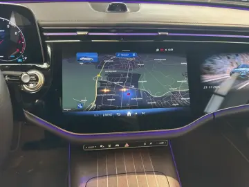 MERCEDES-BENZ E 200 AMG  Superscreen Burmester Night&hellip;