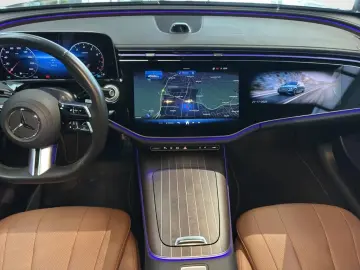 MERCEDES-BENZ E 200 AMG  Superscreen Burmester Night&hellip;