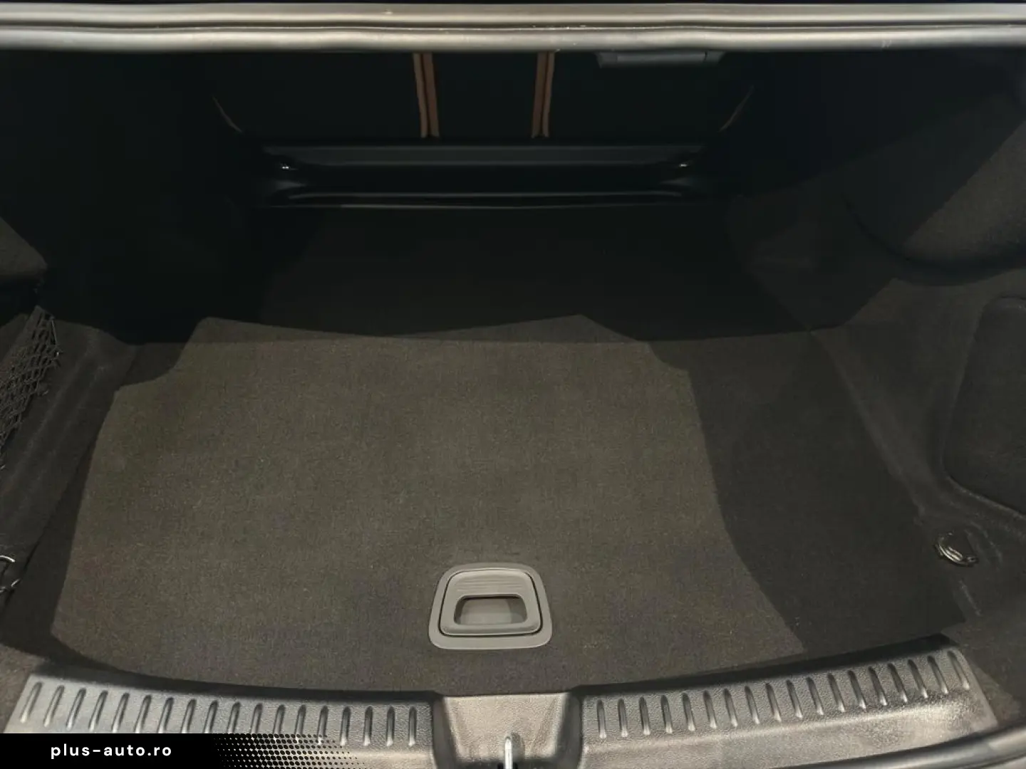 MERCEDES-BENZ E 200 AMG  Superscreen Burmester Night&hellip;