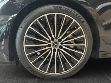 MERCEDES-BENZ E 200 AMG  Superscreen Burmester Night&hellip;