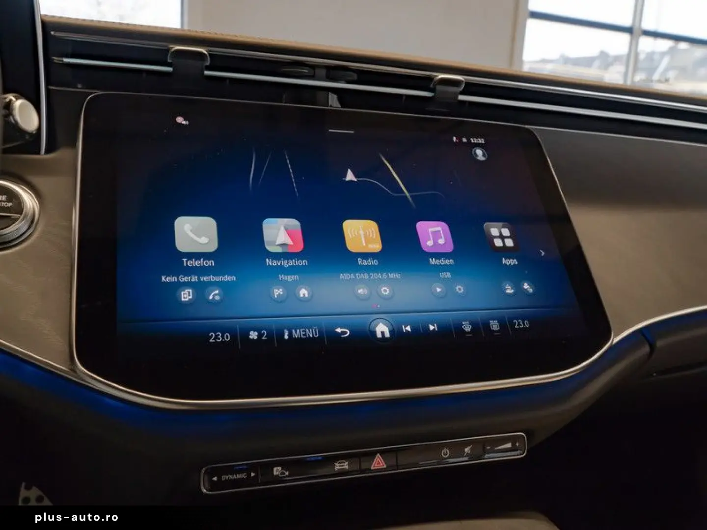 MERCEDES-BENZ E 200 AMG-Sport Pano Burm AHK Night Distr Memo